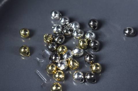 Raven and Wolf 4.0mm Jig Off Inverting Tungsten Beads